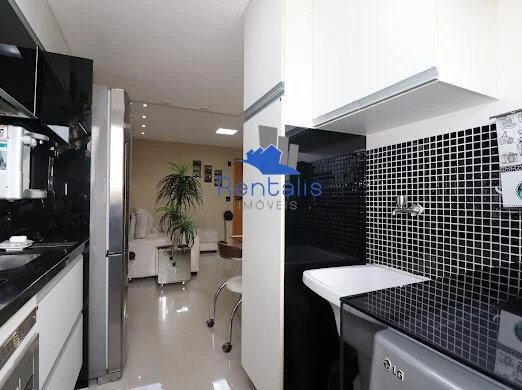 LINDO APARTAMENTO MOBILIADO NA QS 05-11
