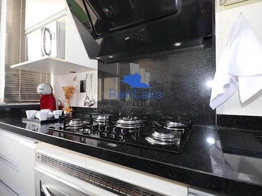 LINDO APARTAMENTO MOBILIADO NA QS 05-12