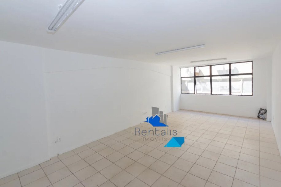 SALA COMERCIAL NO ED. JAMEL CECÍLIO - ASA SUL - SALA 203-4