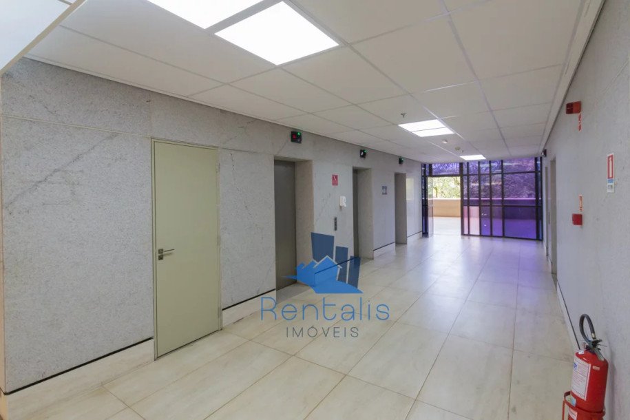 LOJA NO CENTRO EMPRESARIAL ASSIS CHATEAUBRIAND - LOJA 96-11