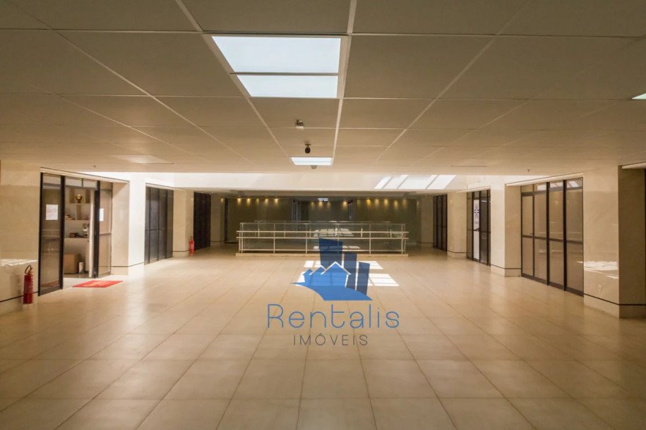 LOJA NO CENTRO EMPRESARIAL ASSIS CHATEAUBRIAND - LOJA 96-12